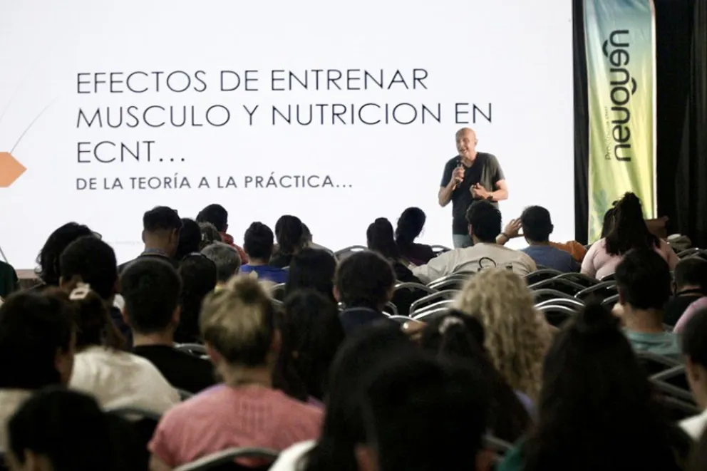 Más de 1200 personas participaron del congreso de actividad física, deporte y recreación en entornos saludables